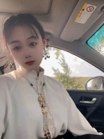甜甜的玫瑰蜜糖的照片