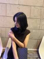 春天的燕子的照片