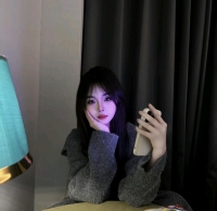 亲亲娜娜子的照片